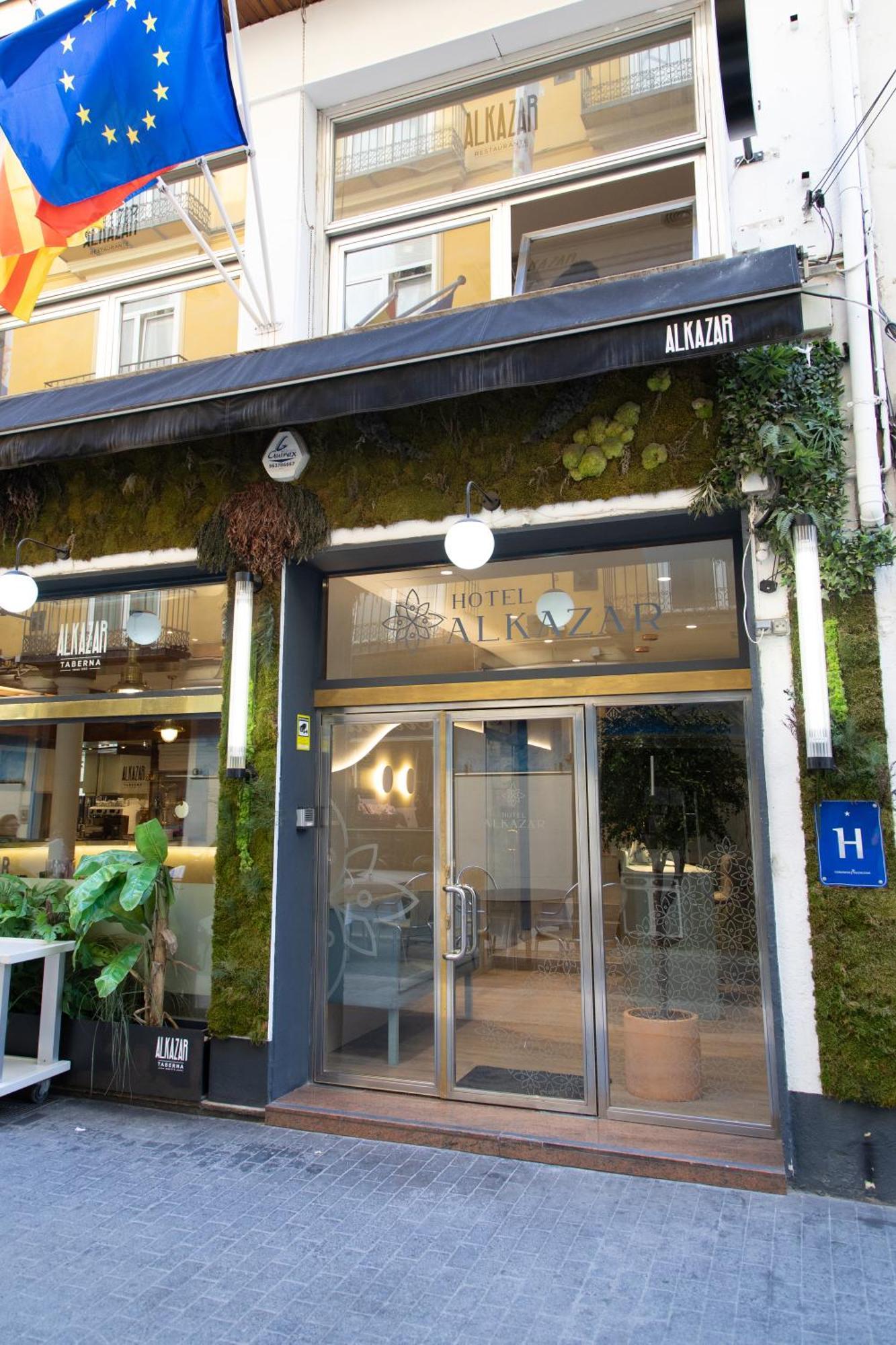 Hotel Alkazar Valencia Exterior photo