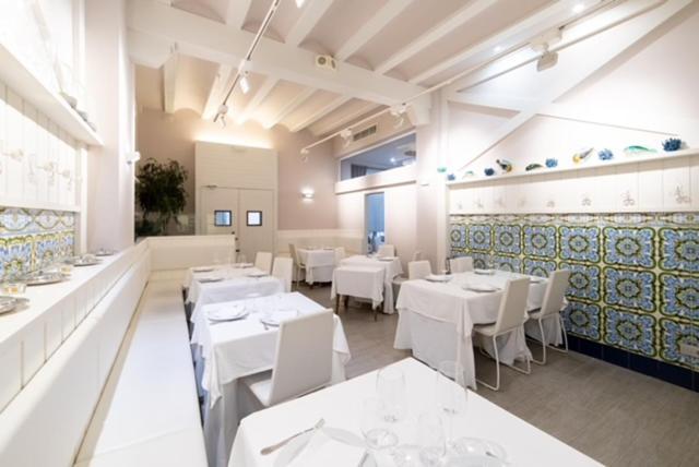 Hotel Alkazar Valencia Exterior photo